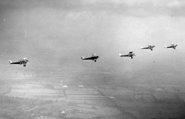 london aeroplane club moths 0751-0154